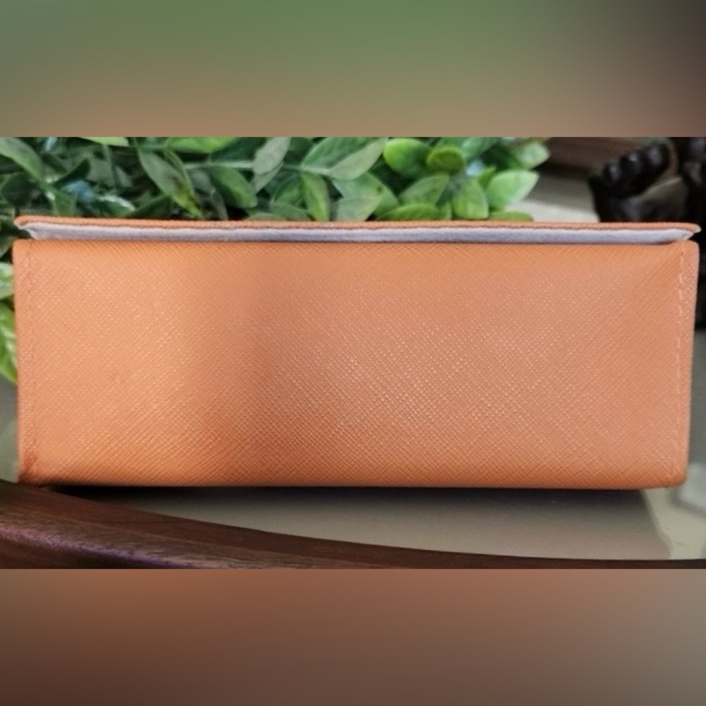 Tory Burch Orange Triangular Sunglasses and/or Makeup Clutch with cleaning cloth - Picture 4 of 9